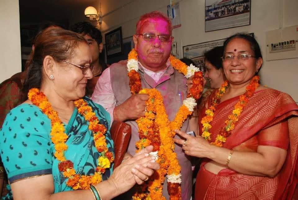 Savita Kapoor speaking at a conference